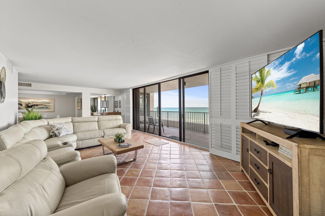 出租: $7,500 (2 贝兹, 2 浴室, 1637 平方英尺)