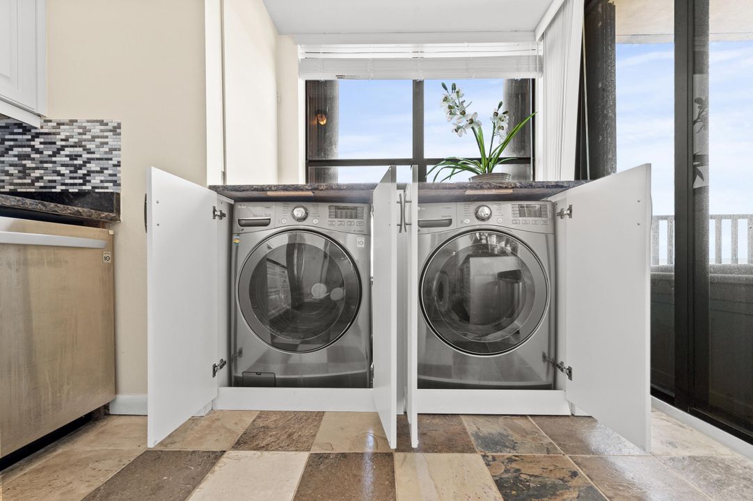 出租: $7,500 (2 贝兹, 2 浴室, 1637 平方英尺)