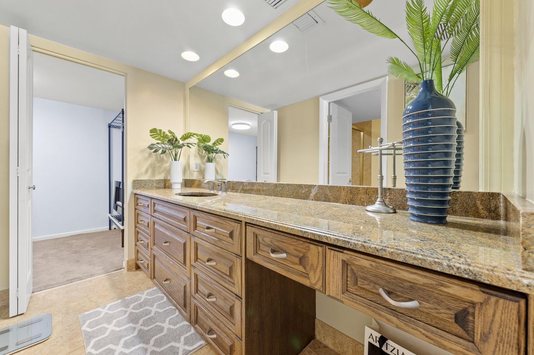 出租: $7,500 (2 贝兹, 2 浴室, 1637 平方英尺)