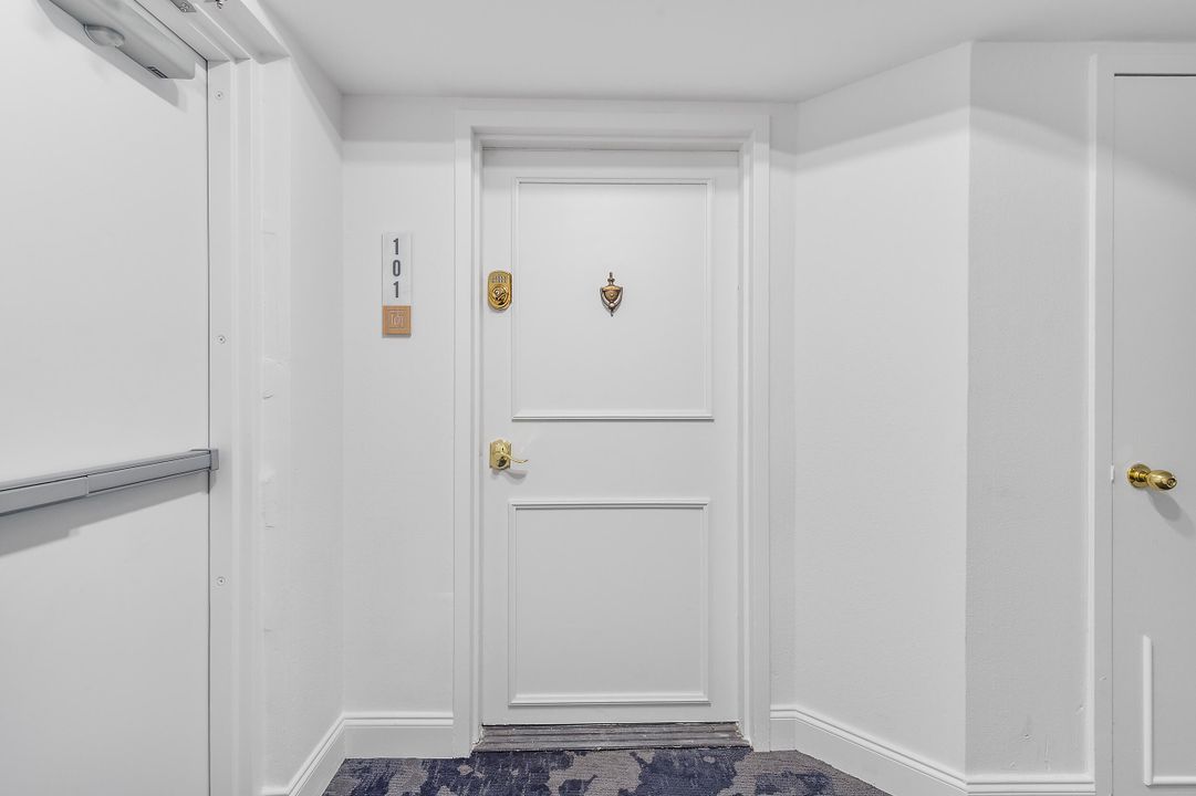 出租: $7,500 (2 贝兹, 2 浴室, 1637 平方英尺)