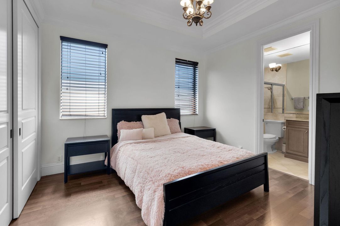 待售: $2,800,000 (6 贝兹, 6 浴室, 4768 平方英尺)