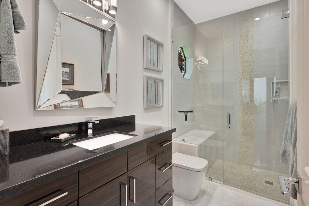 На продажу: $9,800,000 (4 спален, 4 ванн, 5039 Квадратных фут)