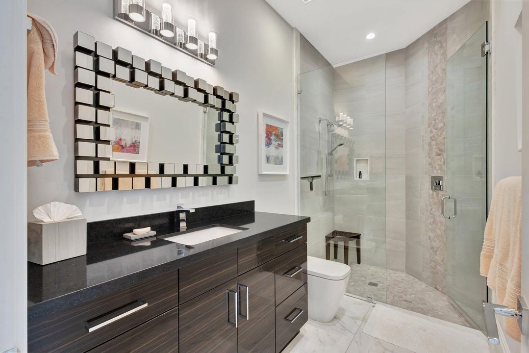 На продажу: $9,800,000 (4 спален, 4 ванн, 5039 Квадратных фут)