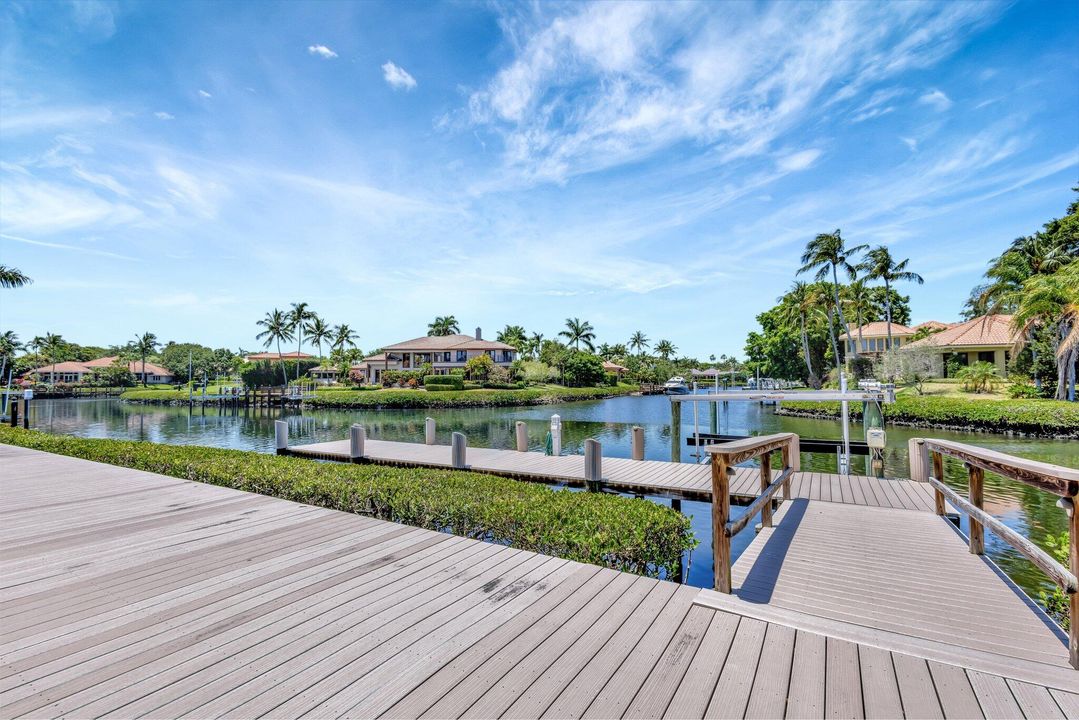 На продажу: $9,800,000 (4 спален, 4 ванн, 5039 Квадратных фут)