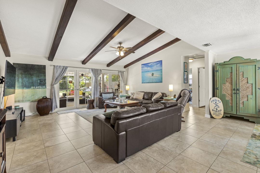 For Rent: $10,500 (3 beds, 2 baths, 1667 Square Feet)