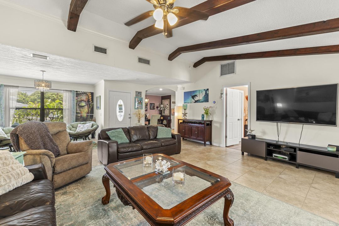 For Rent: $10,500 (3 beds, 2 baths, 1667 Square Feet)