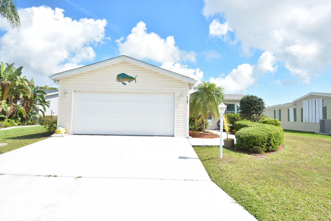 For Sale: $169,900 (3 beds, 2 baths, 1330 Square Feet)