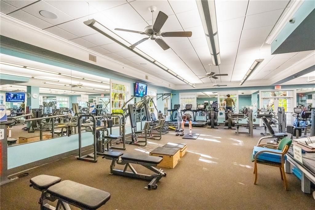 For Sale: $335,000 (1 beds, 2 baths, 862 Square Feet)