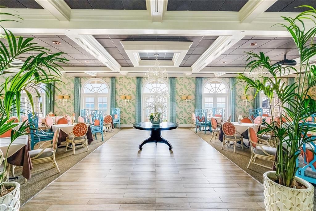 For Sale: $335,000 (1 beds, 2 baths, 862 Square Feet)