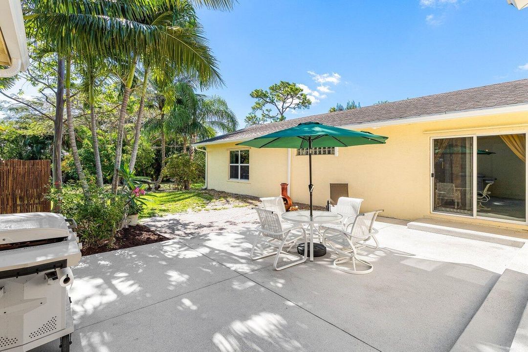 For Sale: $615,000 (3 beds, 2 baths, 2210 Square Feet)