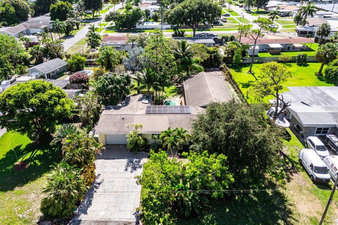 For Sale: $615,000 (3 beds, 2 baths, 2210 Square Feet)