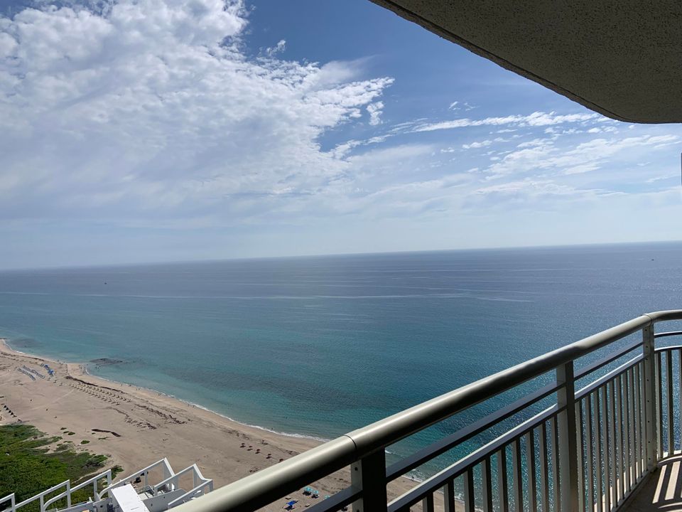 合同活跃: $5,000 (1 贝兹, 1 浴室, 1000 平方英尺)