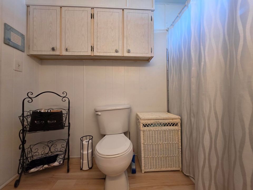 合同活跃: $35,000 (2 贝兹, 2 浴室, 1020 平方英尺)