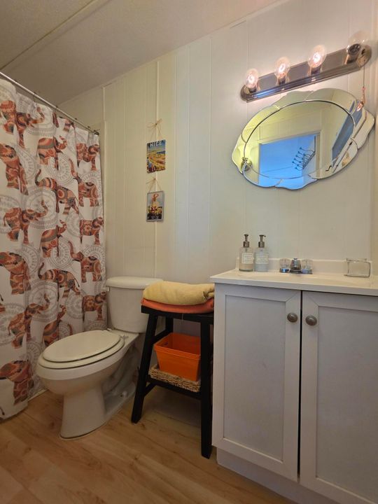 合同活跃: $35,000 (2 贝兹, 2 浴室, 1020 平方英尺)