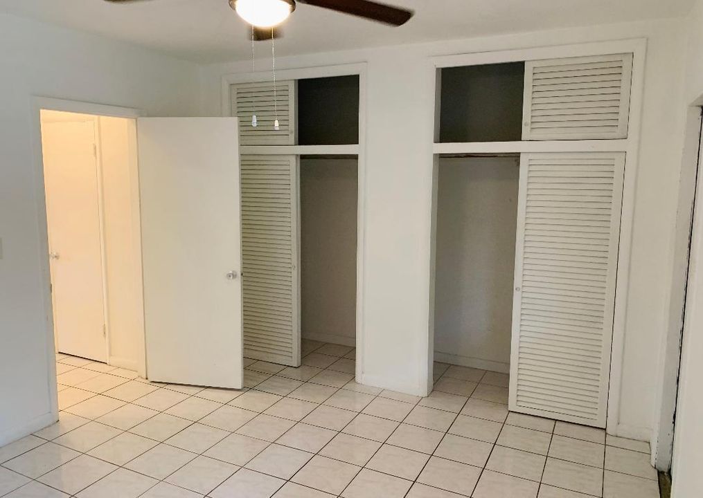 For Sale: $130,000 (1 beds, 1 baths, 640 Square Feet)