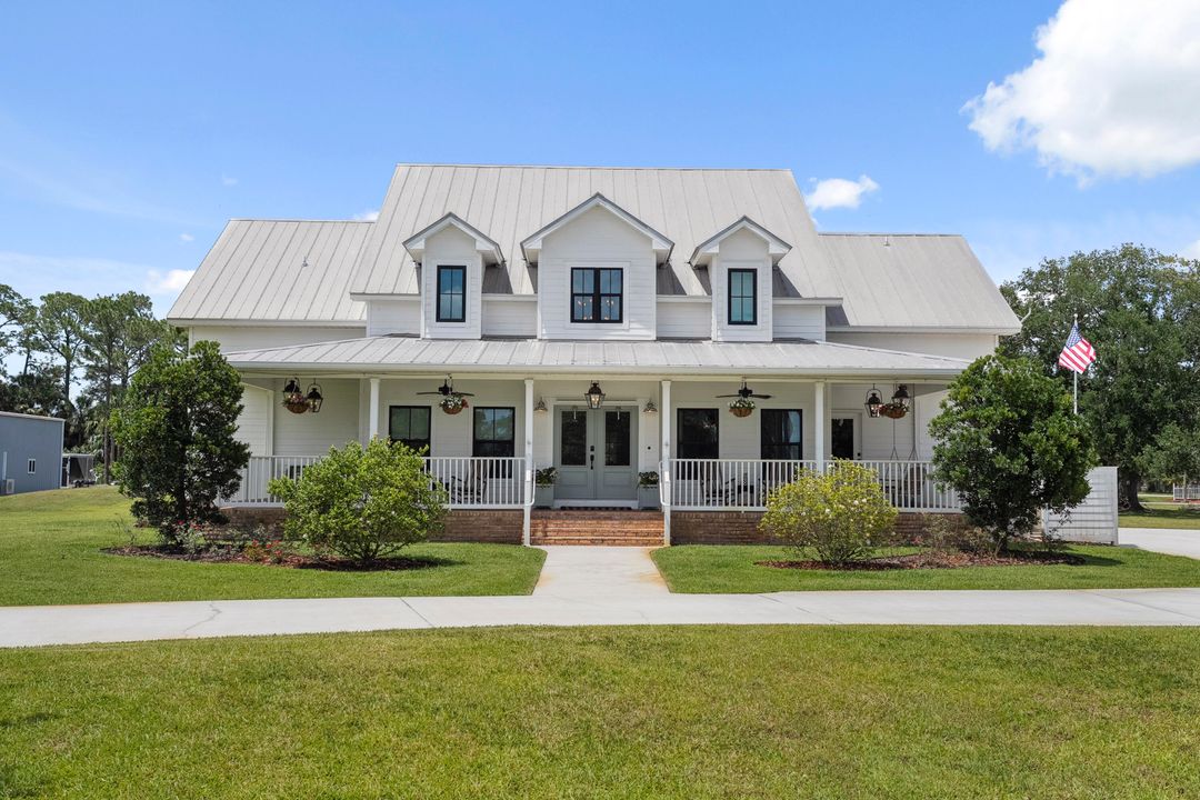 Recently Sold: $1,200,000 (4 beds, 2 baths, 3033 Square Feet)