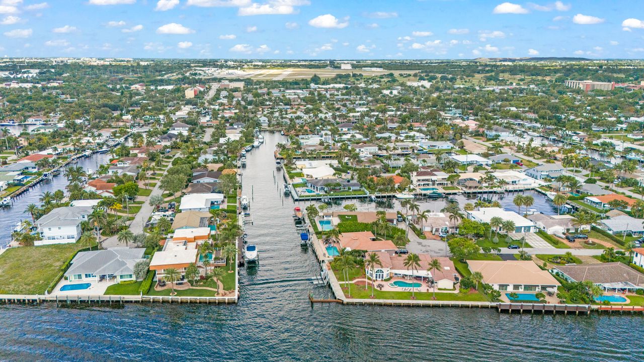 For Sale: $145,000 (2 beds, 1 baths, 763 Square Feet)