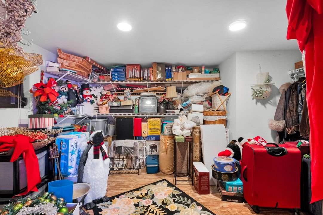 Activo con contrato: $1,150,000 (4 camas, 3 baños, 2854 Pies cuadrados)