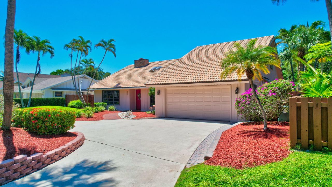 Activo con contrato: $1,150,000 (4 camas, 3 baños, 2854 Pies cuadrados)