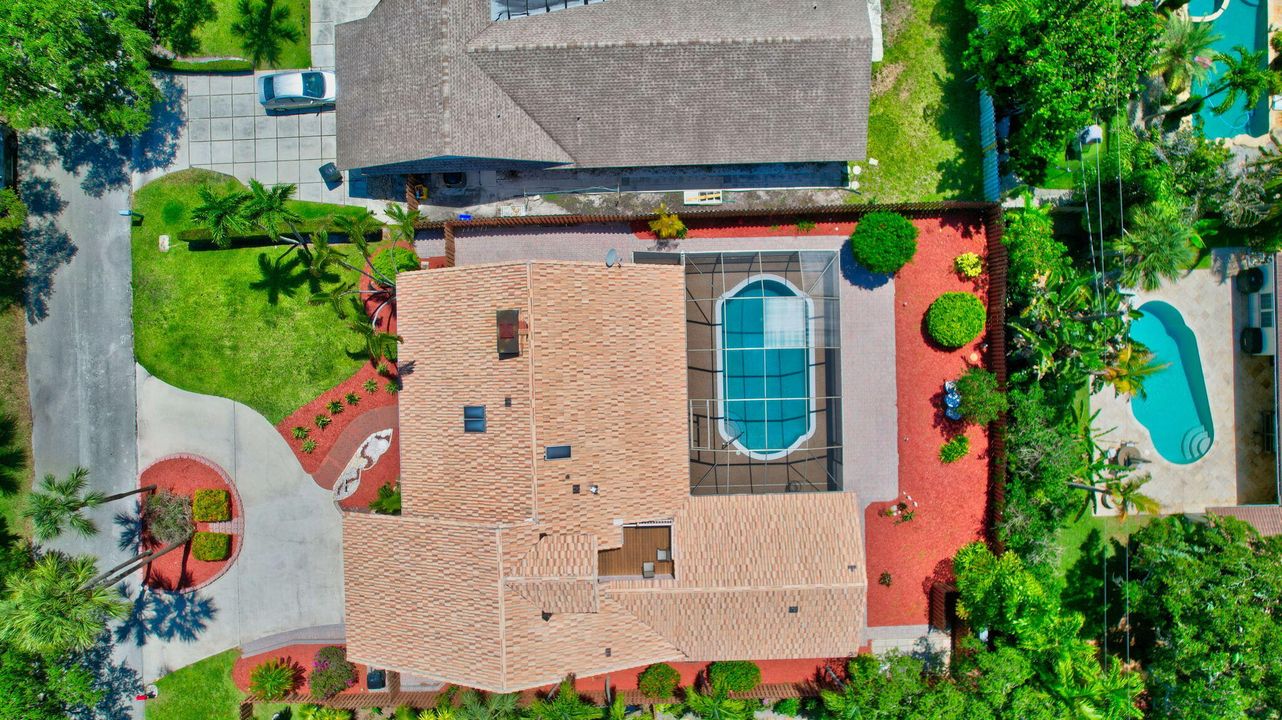 Activo con contrato: $1,150,000 (4 camas, 3 baños, 2854 Pies cuadrados)