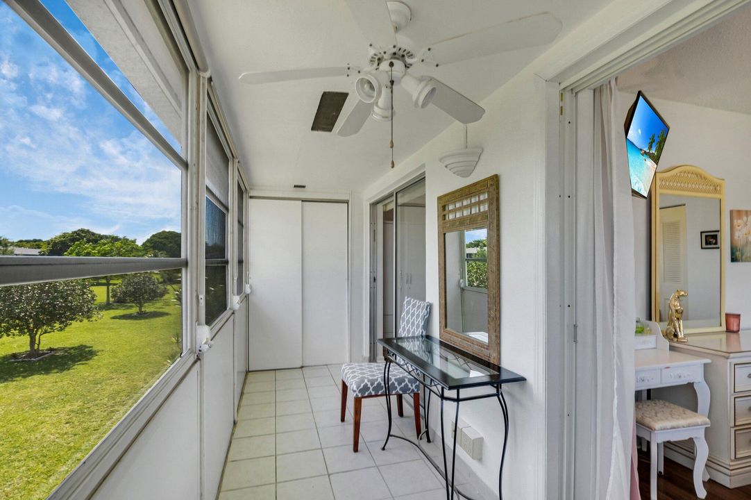 合同活跃: $117,000 (2 贝兹, 1 浴室, 820 平方英尺)