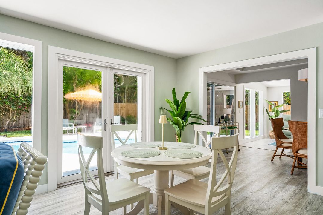 На продажу: $1,350,000 (4 спален, 4 ванн, 2360 Квадратных фут)