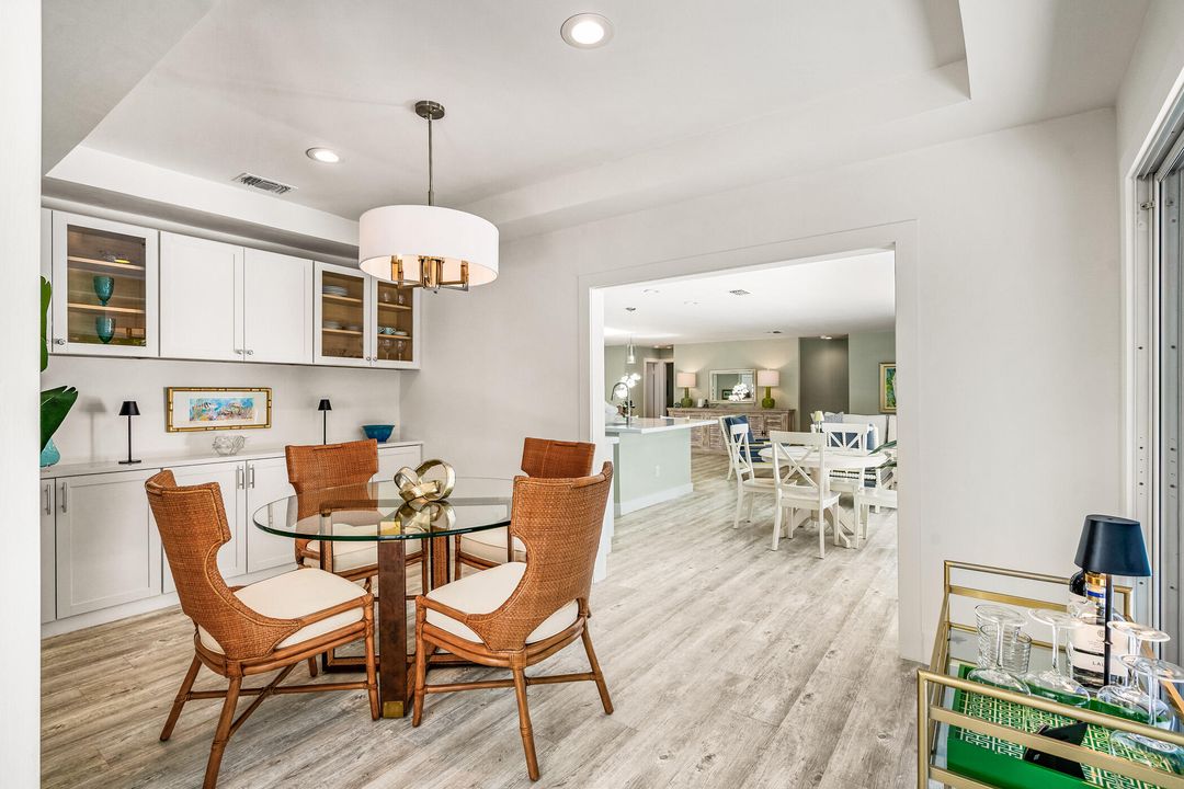 На продажу: $1,350,000 (4 спален, 4 ванн, 2360 Квадратных фут)