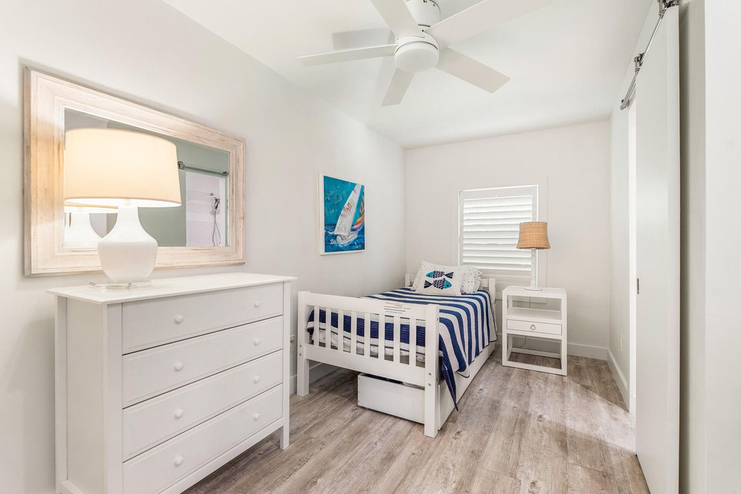 На продажу: $1,350,000 (4 спален, 4 ванн, 2360 Квадратных фут)