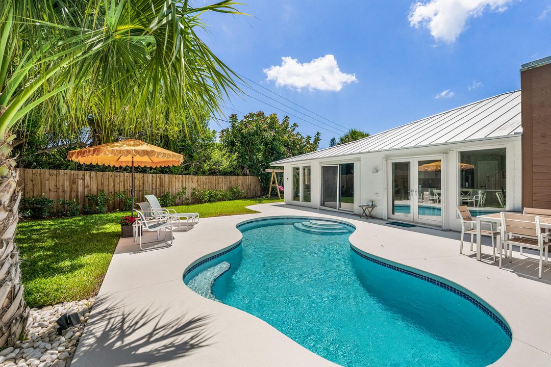 На продажу: $1,350,000 (4 спален, 4 ванн, 2360 Квадратных фут)