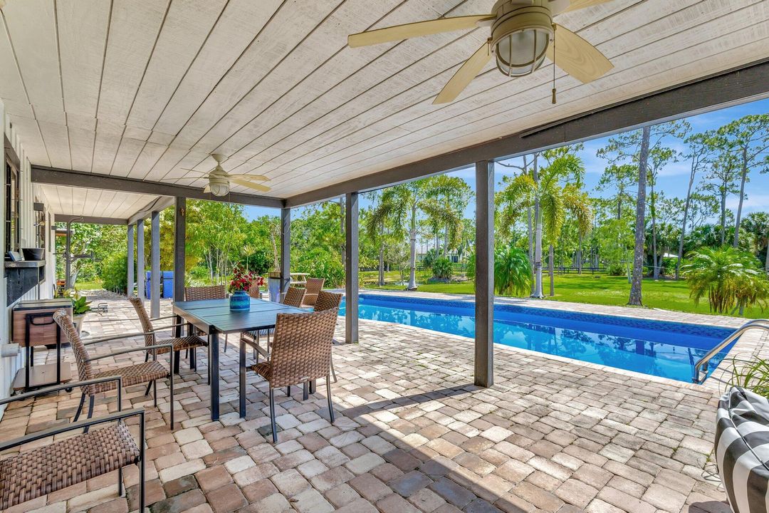 Под контрактом: $9,000 (5 спален, 3 ванн, 3329 Квадратных фут)