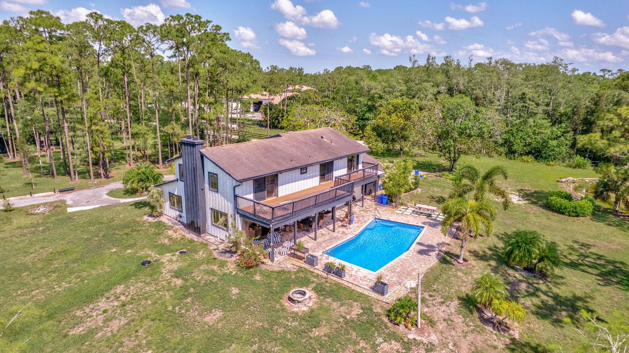 Под контрактом: $9,000 (5 спален, 3 ванн, 3329 Квадратных фут)