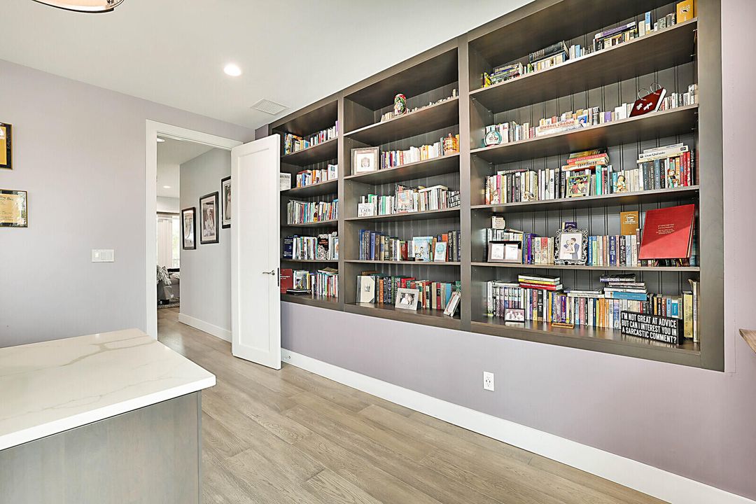 Active With Contract: $2,525,000 (5 beds, 4 baths, 4707 Square Feet)