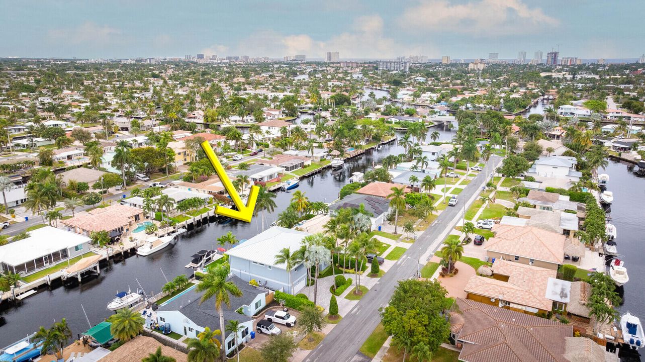 Active With Contract: $2,525,000 (5 beds, 4 baths, 4707 Square Feet)