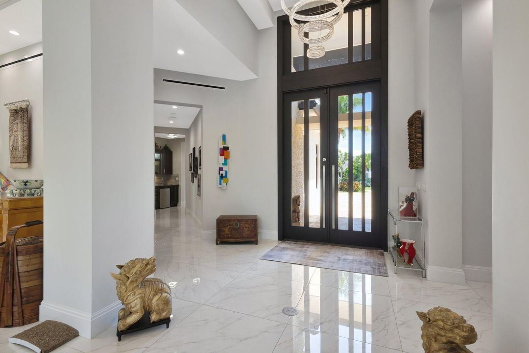 На продажу: $9,800,000 (4 спален, 4 ванн, 5039 Квадратных фут)