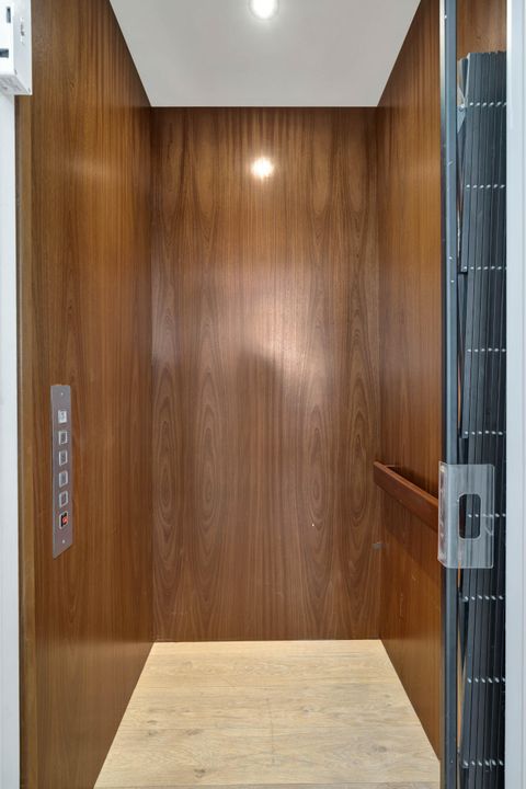 В аренду: $25,000 (3 спален, 3 ванн, 3585 Квадратных фут)