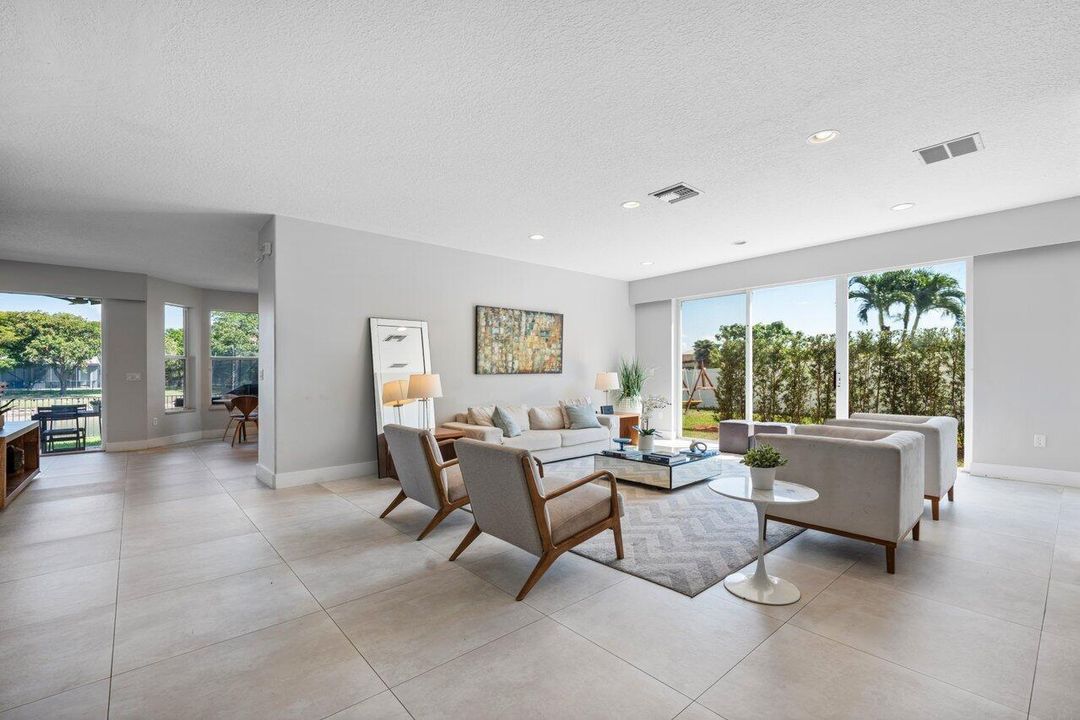 Active With Contract: $839,999 (6 beds, 3 baths, 3662 Square Feet)