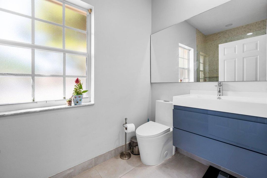 Active With Contract: $839,999 (6 beds, 3 baths, 3662 Square Feet)