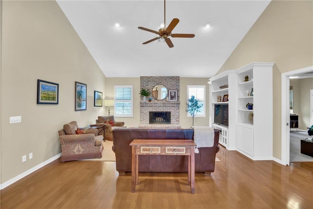 Active With Contract: $825,000 (4 beds, 2 baths, 3590 Square Feet)