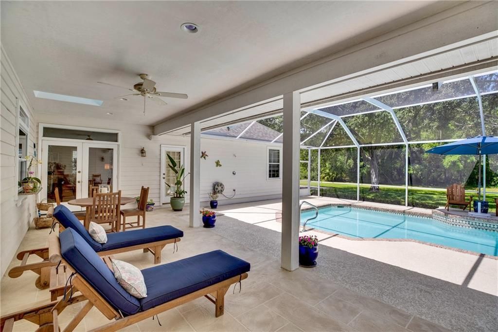 Active With Contract: $825,000 (4 beds, 2 baths, 3590 Square Feet)