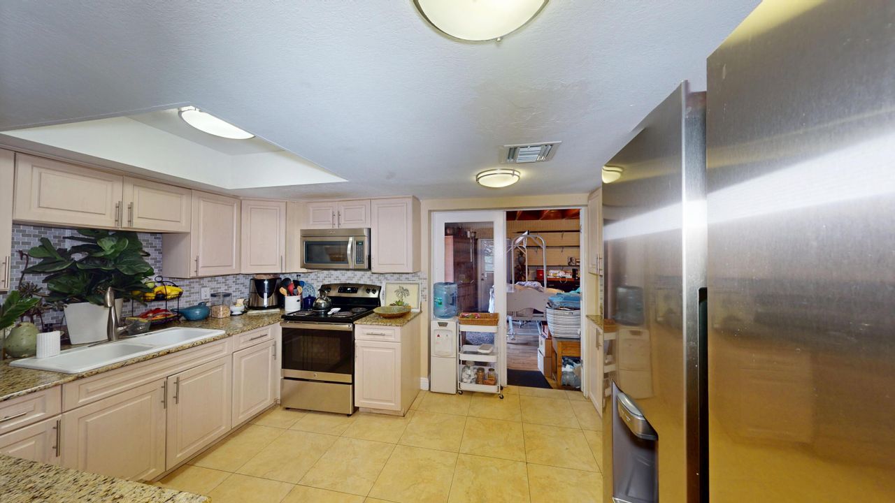 Activo con contrato: $535,000 (3 camas, 2 baños, 1804 Pies cuadrados)