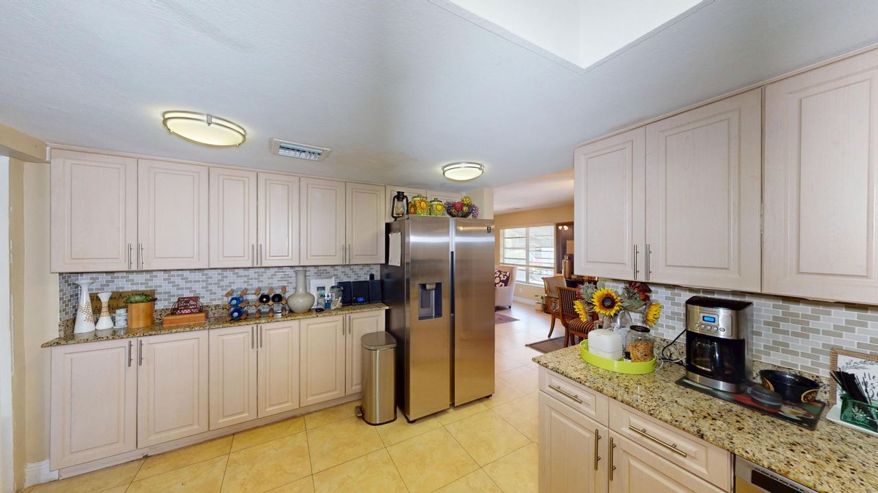 Activo con contrato: $535,000 (3 camas, 2 baños, 1804 Pies cuadrados)