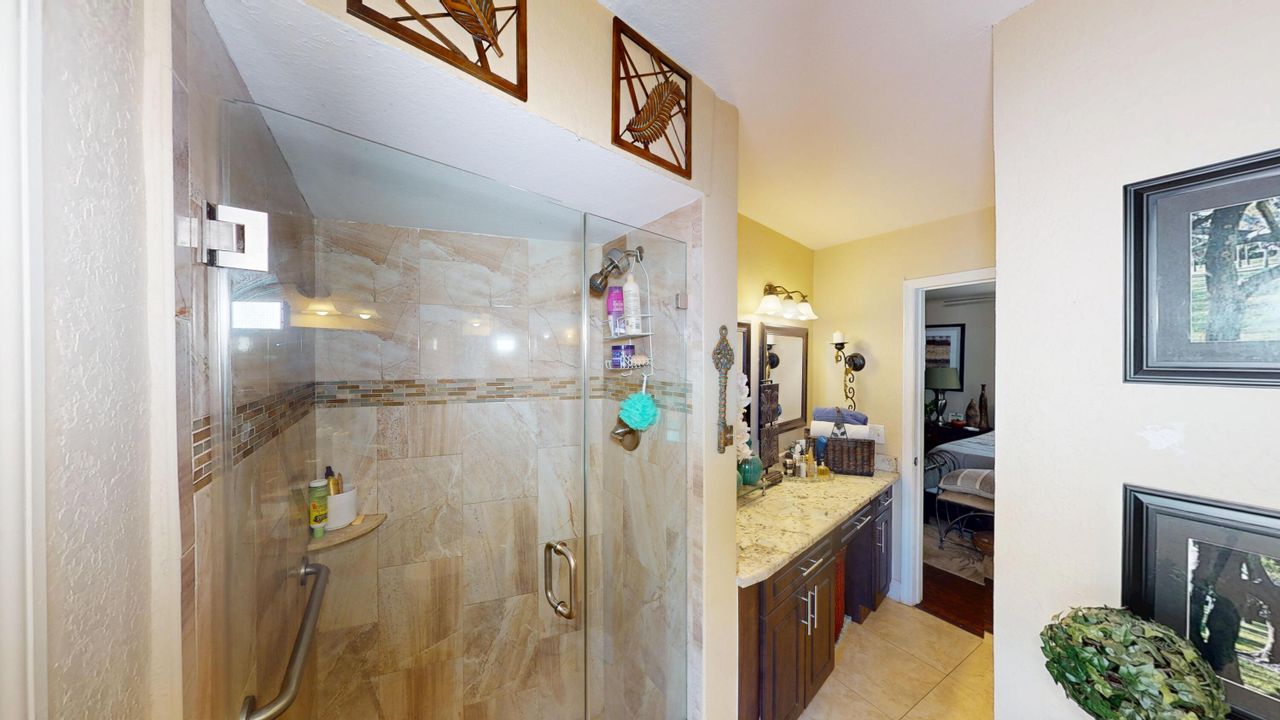 Activo con contrato: $535,000 (3 camas, 2 baños, 1804 Pies cuadrados)