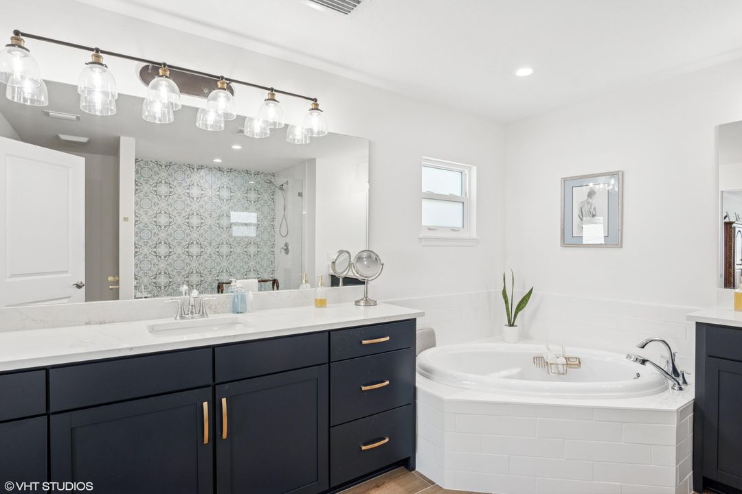 На продажу: $1,375,000 (4 спален, 2 ванн, 3353 Квадратных фут)