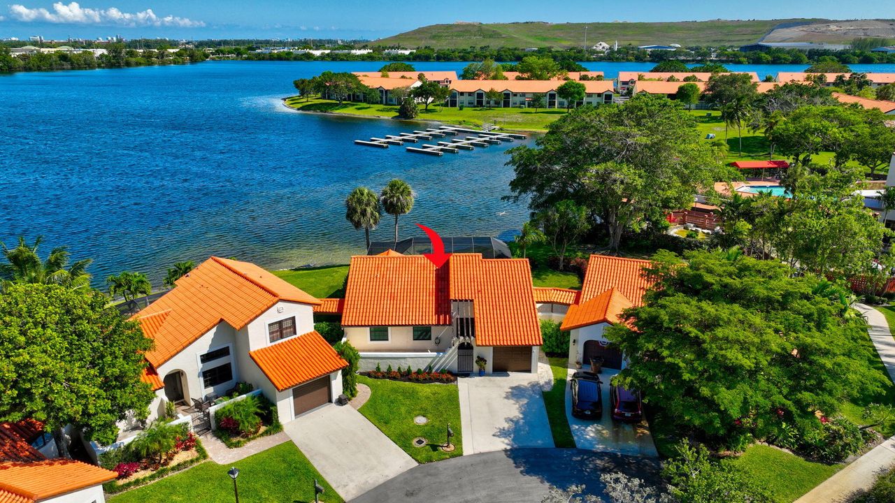 最近售出: $649,900 (3 贝兹, 2 浴室, 1551 平方英尺)