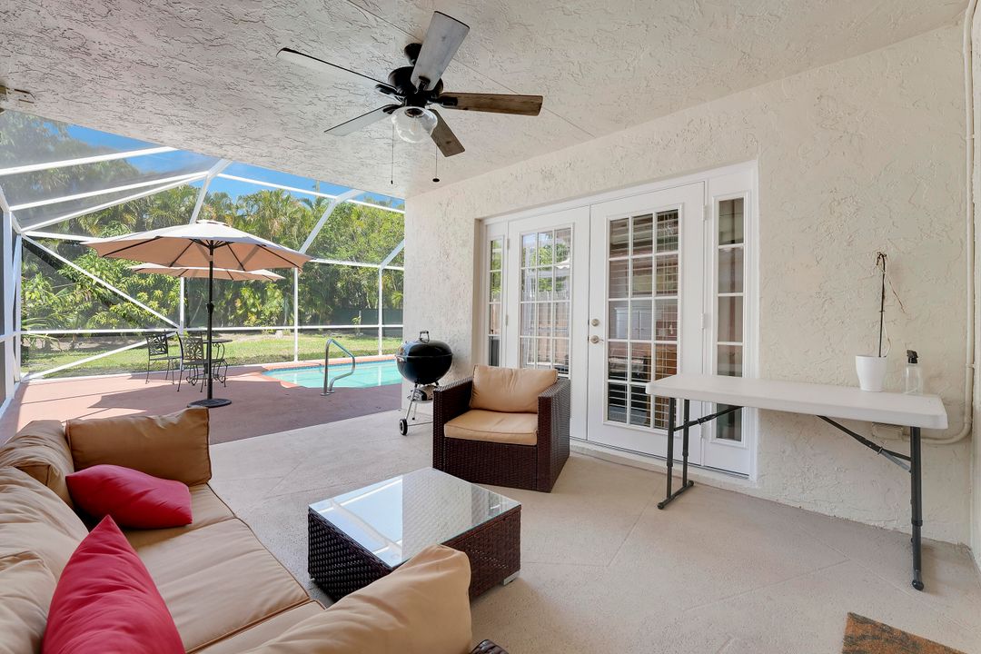 合同活跃: $3,900 (3 贝兹, 2 浴室, 1878 平方英尺)