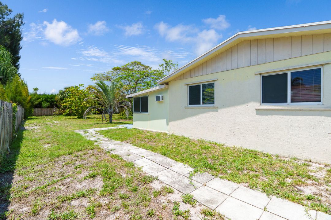 For Sale: $610,000 (4 beds, 3 baths, 1736 Square Feet)