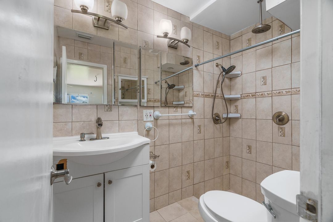 For Sale: $610,000 (4 beds, 3 baths, 1736 Square Feet)