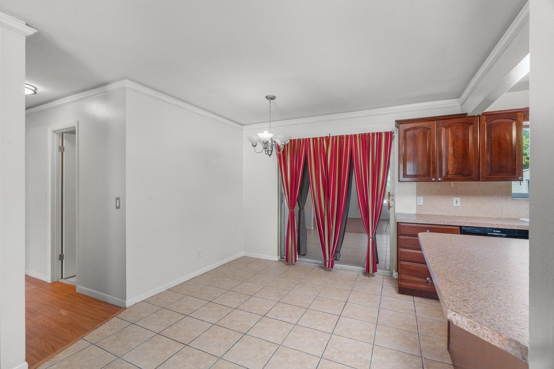 For Sale: $610,000 (4 beds, 3 baths, 1736 Square Feet)