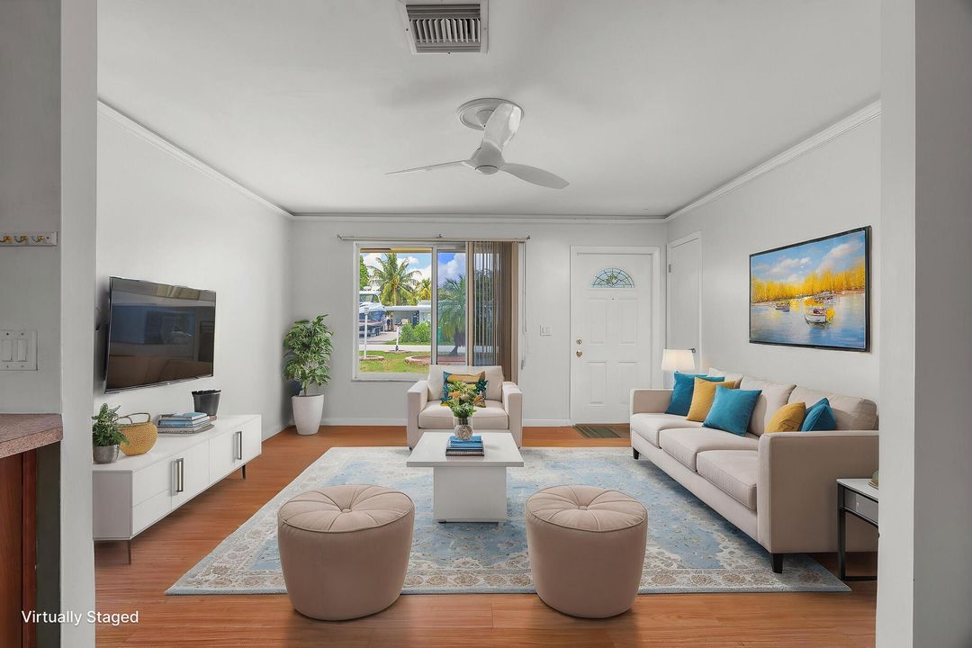 For Sale: $610,000 (4 beds, 3 baths, 1736 Square Feet)