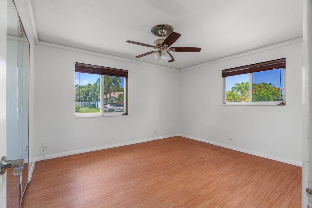 For Sale: $610,000 (4 beds, 3 baths, 1736 Square Feet)